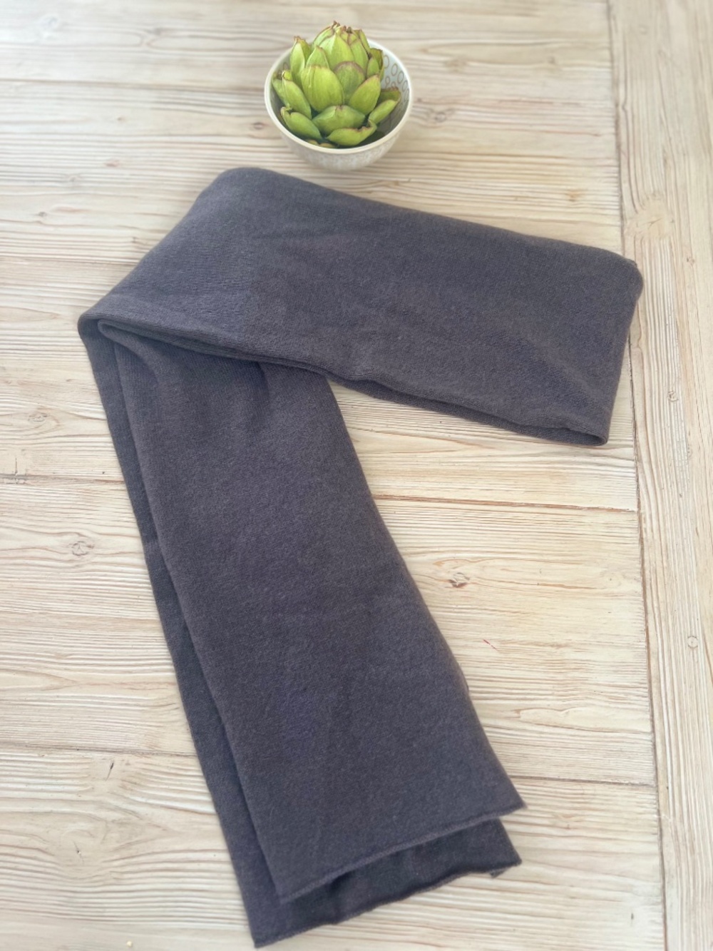 Fabiana Filippi 100% Cashmere Scarf Chocolate Brown Italy 63”